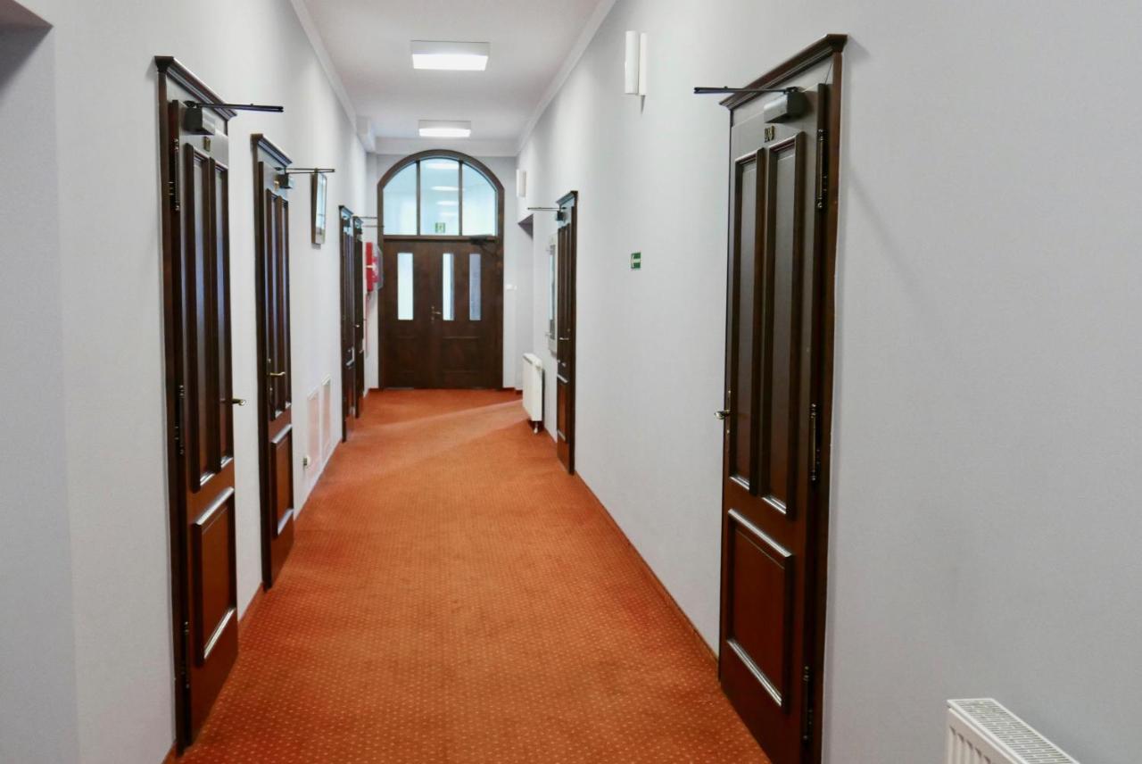 Staromiejski Piwowar Hotel Legnica Esterno foto