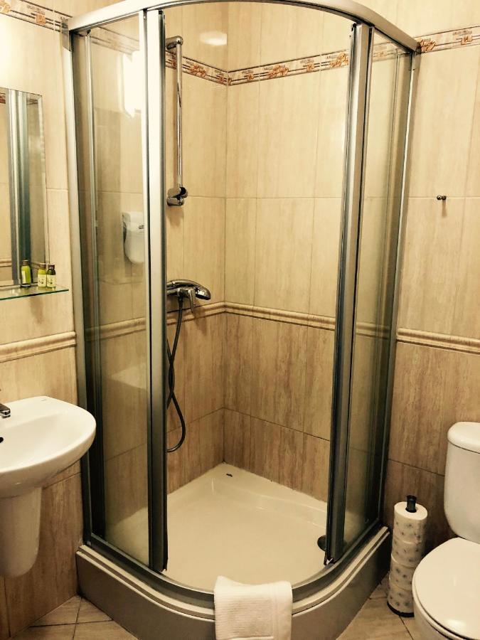 Staromiejski Piwowar Hotel Legnica Esterno foto